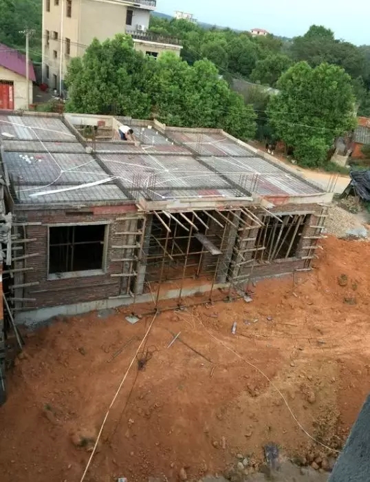 【自建房案例】网友30万盖三层自建房，建成效果让邻居纷纷仿建！